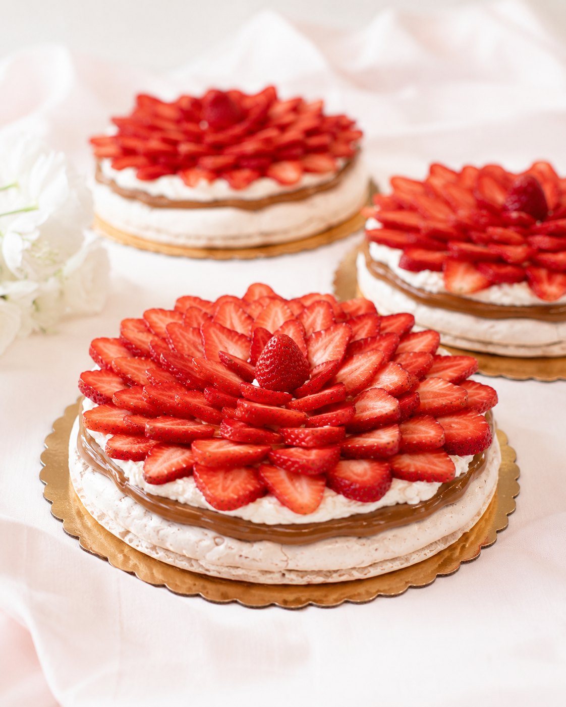 Elegant strawberry pavlova with meringue and fresh fruit
